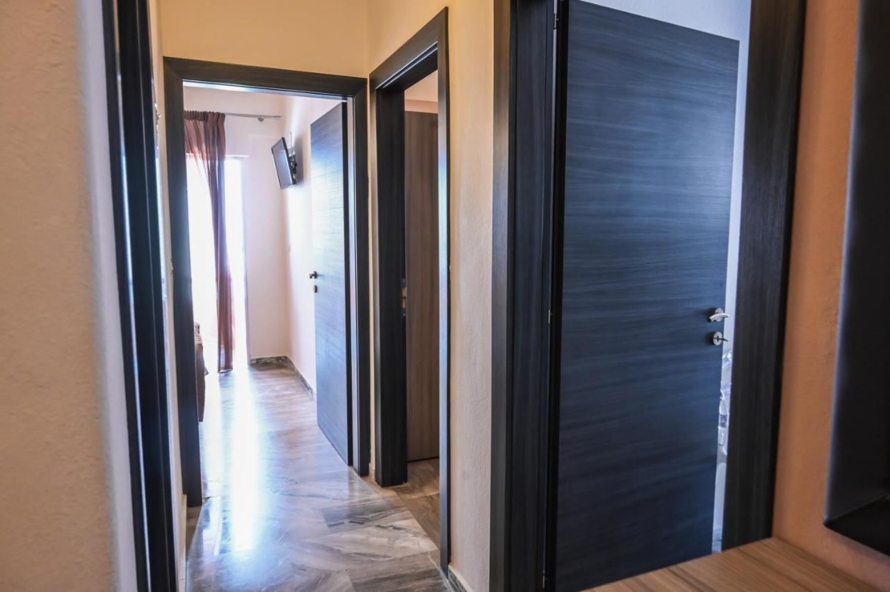 Hotel Kostas Olympiakí Aktí Exterior foto