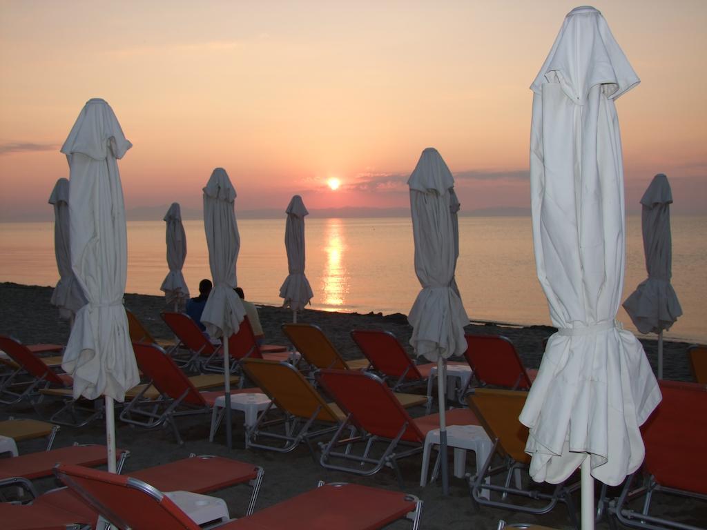 Hotel Kostas Olympiakí Aktí Exterior foto