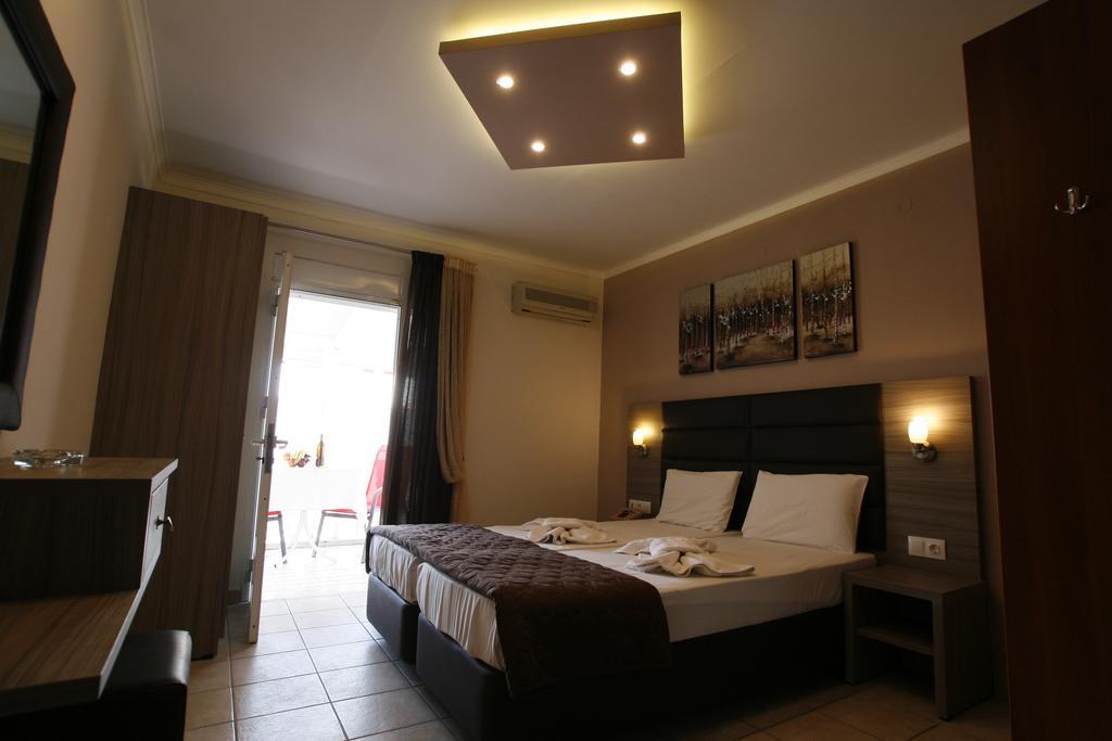 Hotel Kostas Olympiakí Aktí Exterior foto